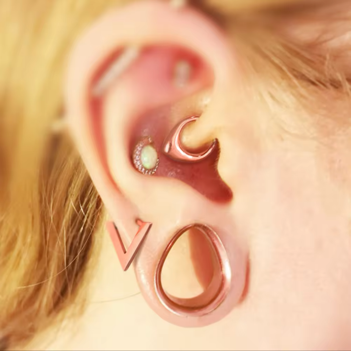 Triangle V- Shaped Septum Clicker | Hinged Piercing Ring