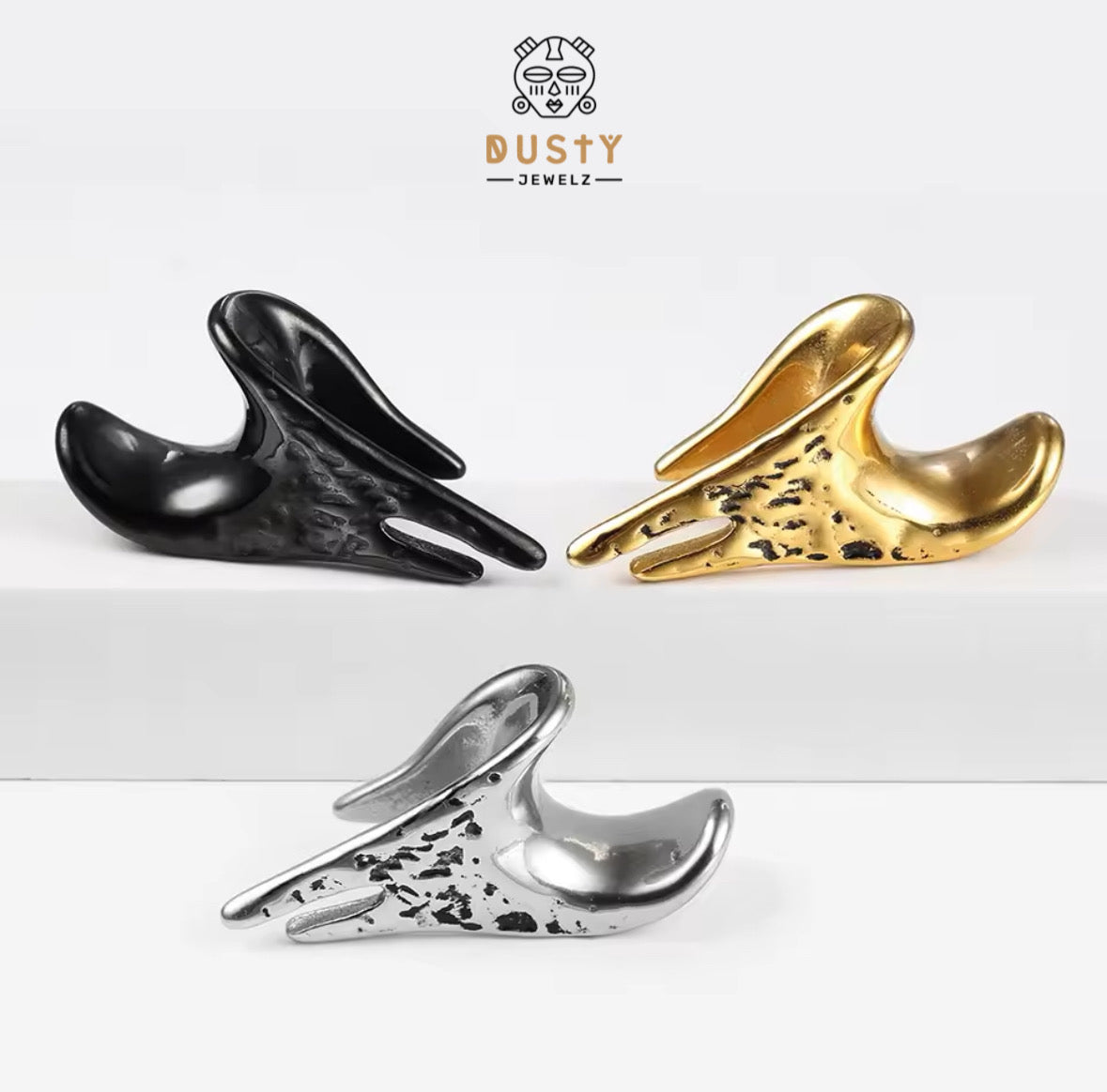 Textured Asymmetrical Triangle Saddle Spreader Plugs