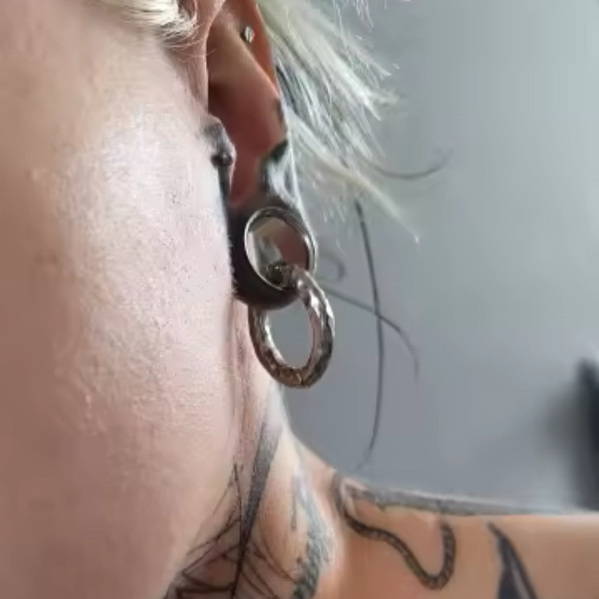 Hammered Circle Ear Weights | Magnetic Hoops