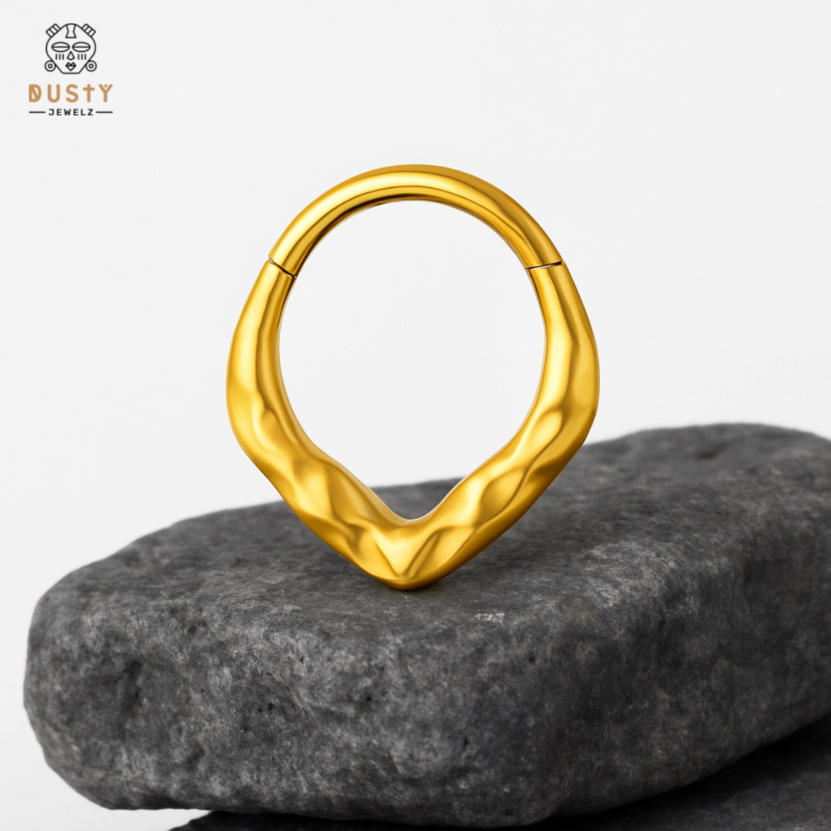 Hammered V Septum Ring | Stainless Steel Clicker