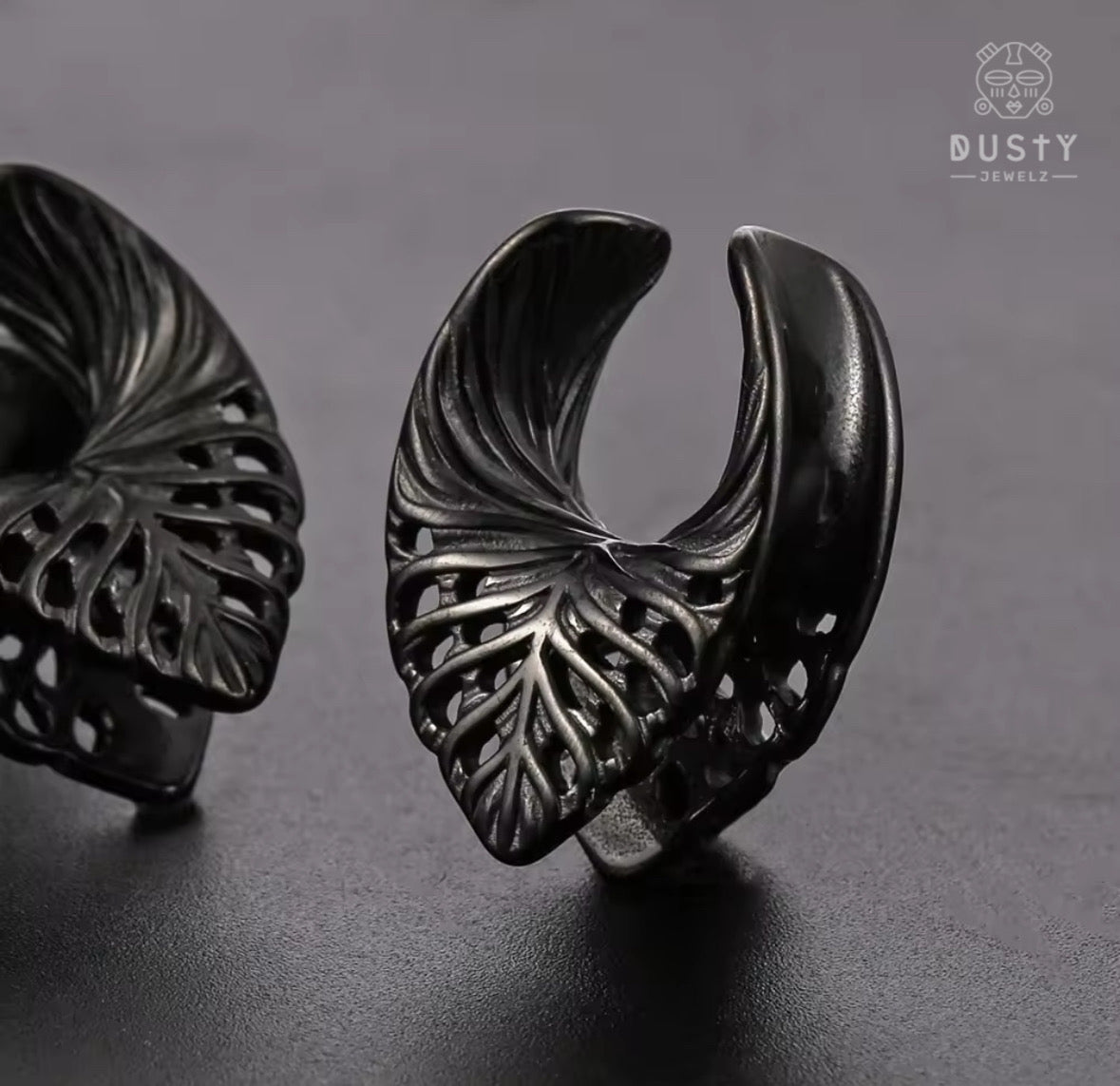 Rip Cage Saddle Ear Spreaders | Steel Plugs