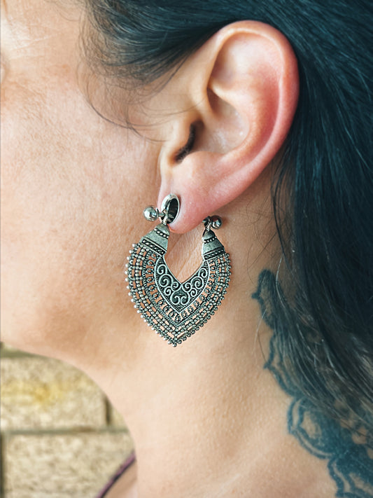 Filigree Shield Barbell Dangle Tunnels | Double Flare Ear Plugs