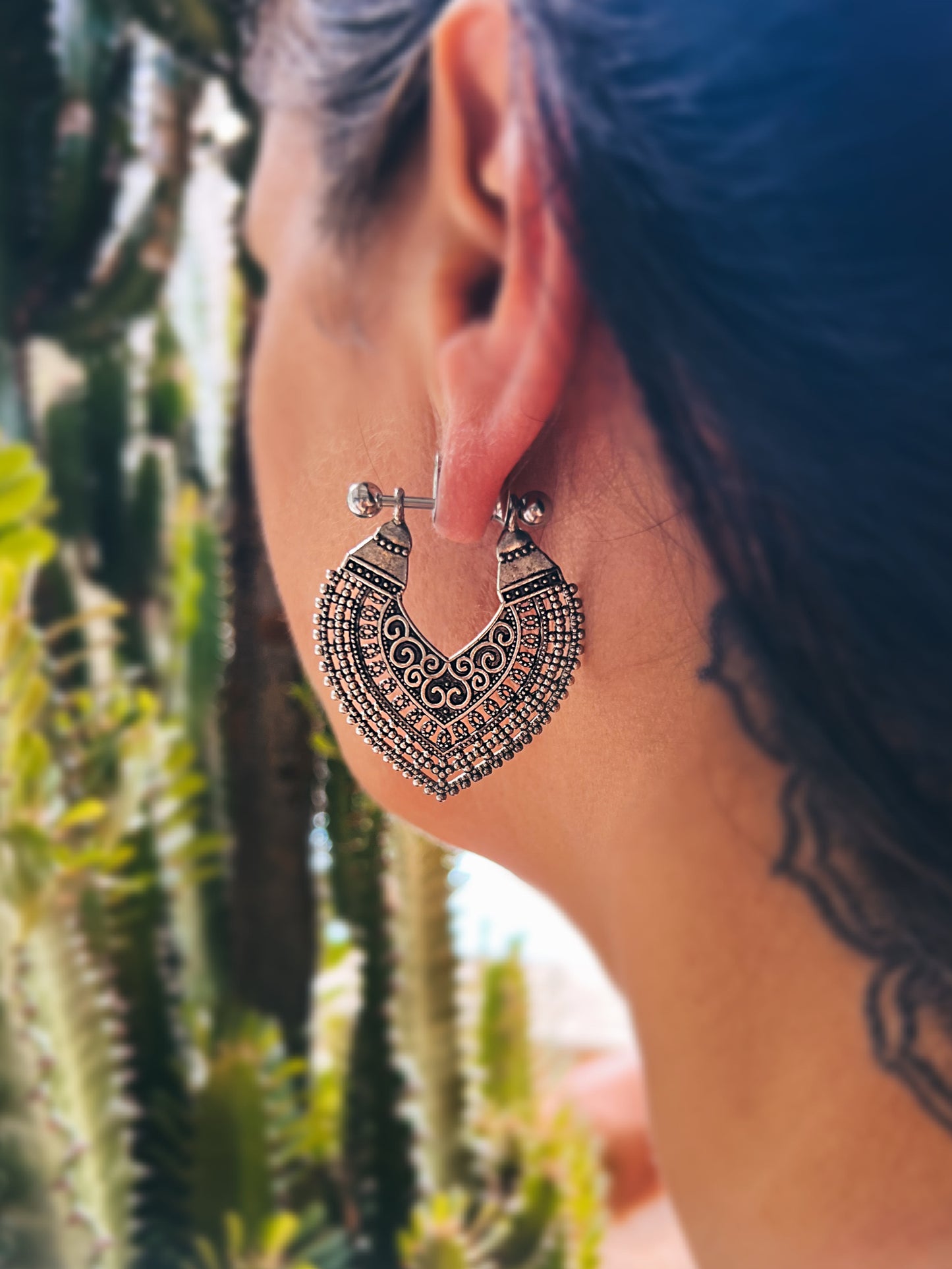 Filigree Shield Barbell Dangle Tunnels | Double Flare Ear Plugs