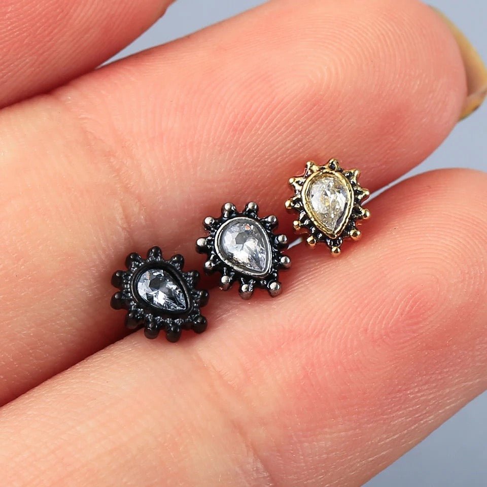 Teardrop Gem Labret Stud | Medusa Piercing | Philtrum - DustyJewelz