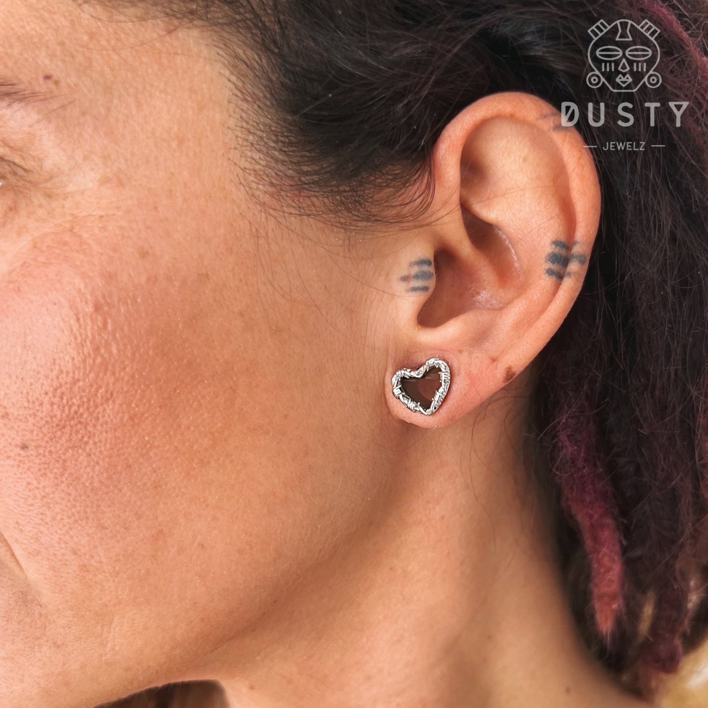 Barbed Wire Heart Ear Saddle Tunnels | Stainless Steel Plugs - DustyJewelz