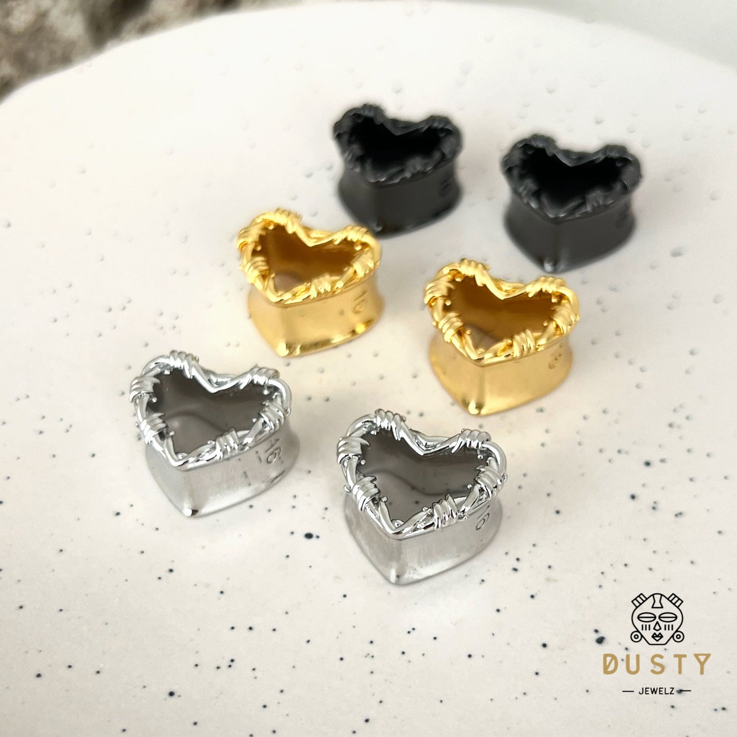 Barbed Wire Heart Ear Saddle Tunnels | Stainless Steel Plugs - DustyJewelz