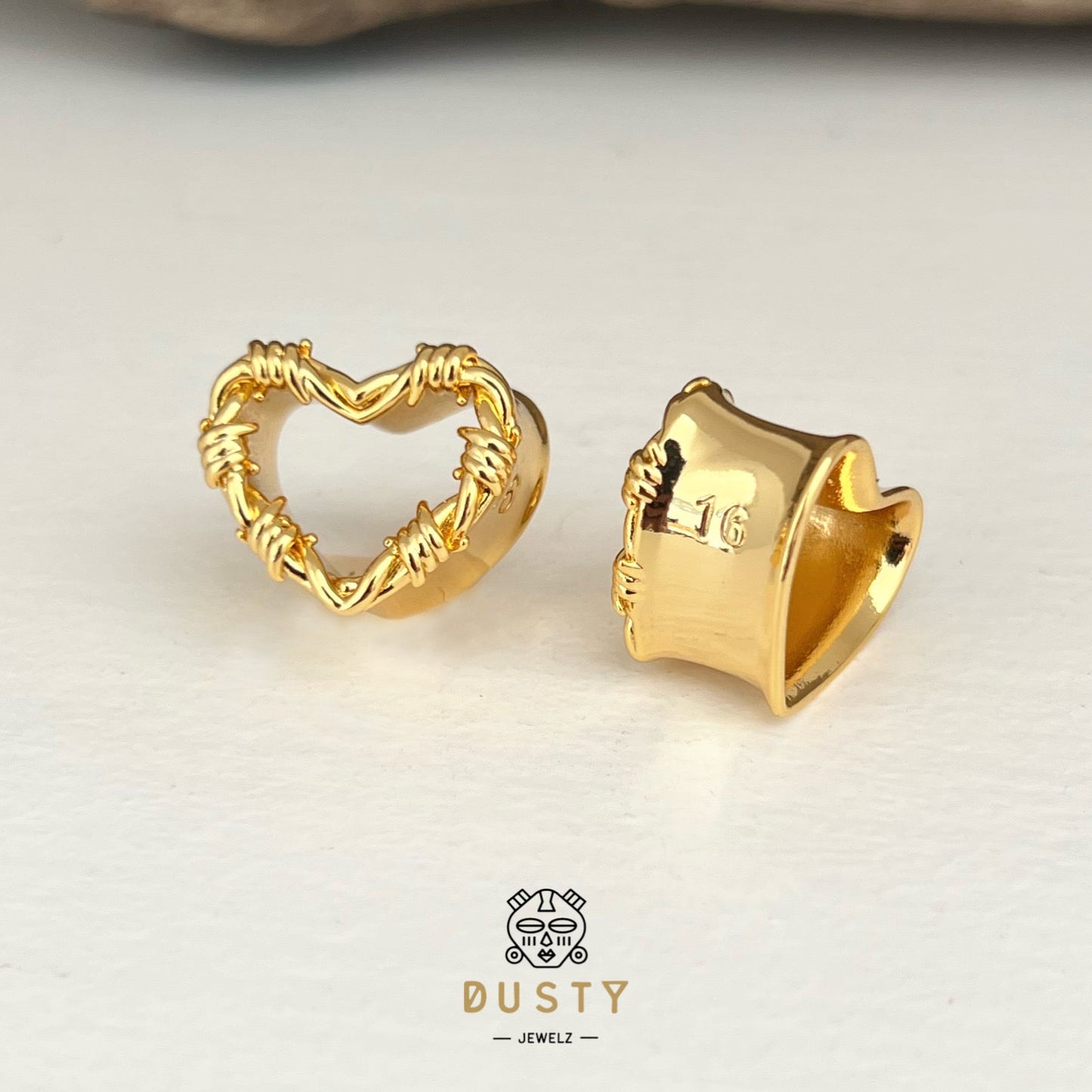 Barbed Wire Heart Ear Saddle Tunnels | Stainless Steel Plugs - DustyJewelz