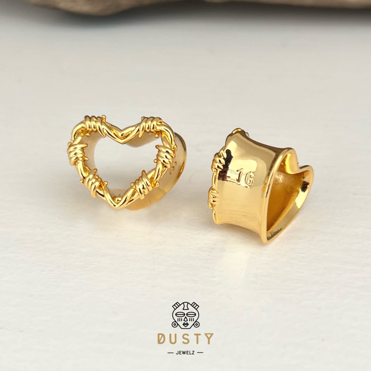 Barbed Wire Heart Ear Saddle Tunnels | Stainless Steel Plugs - DustyJewelz