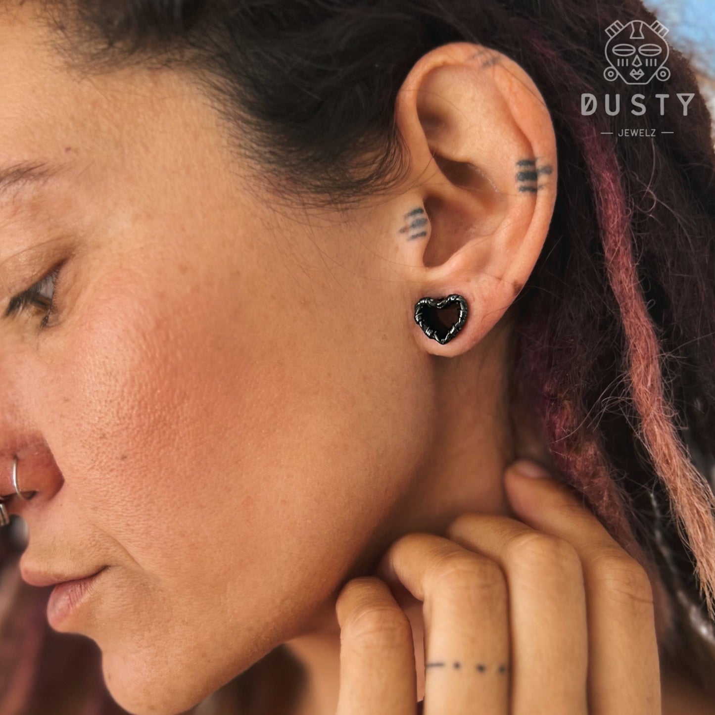 Barbed Wire Heart Ear Saddle Tunnels | Stainless Steel Plugs - DustyJewelz