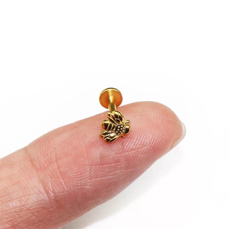Bee Labret Stud | Medusa Piercing | 16g Surgical Steel - DustyJewelz
