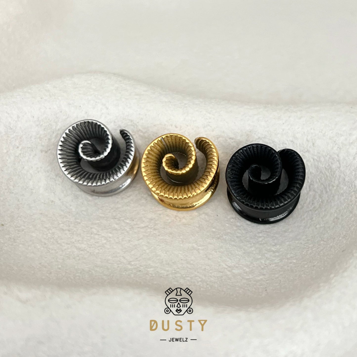 Carved Swirl Ear Saddle Spreader | Spiral Steel Tunnels - DustyJewelz