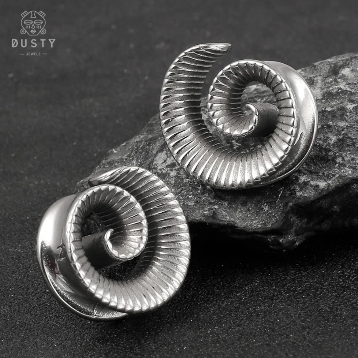 Carved Swirl Ear Saddle Spreader | Spiral Steel Tunnels - DustyJewelz