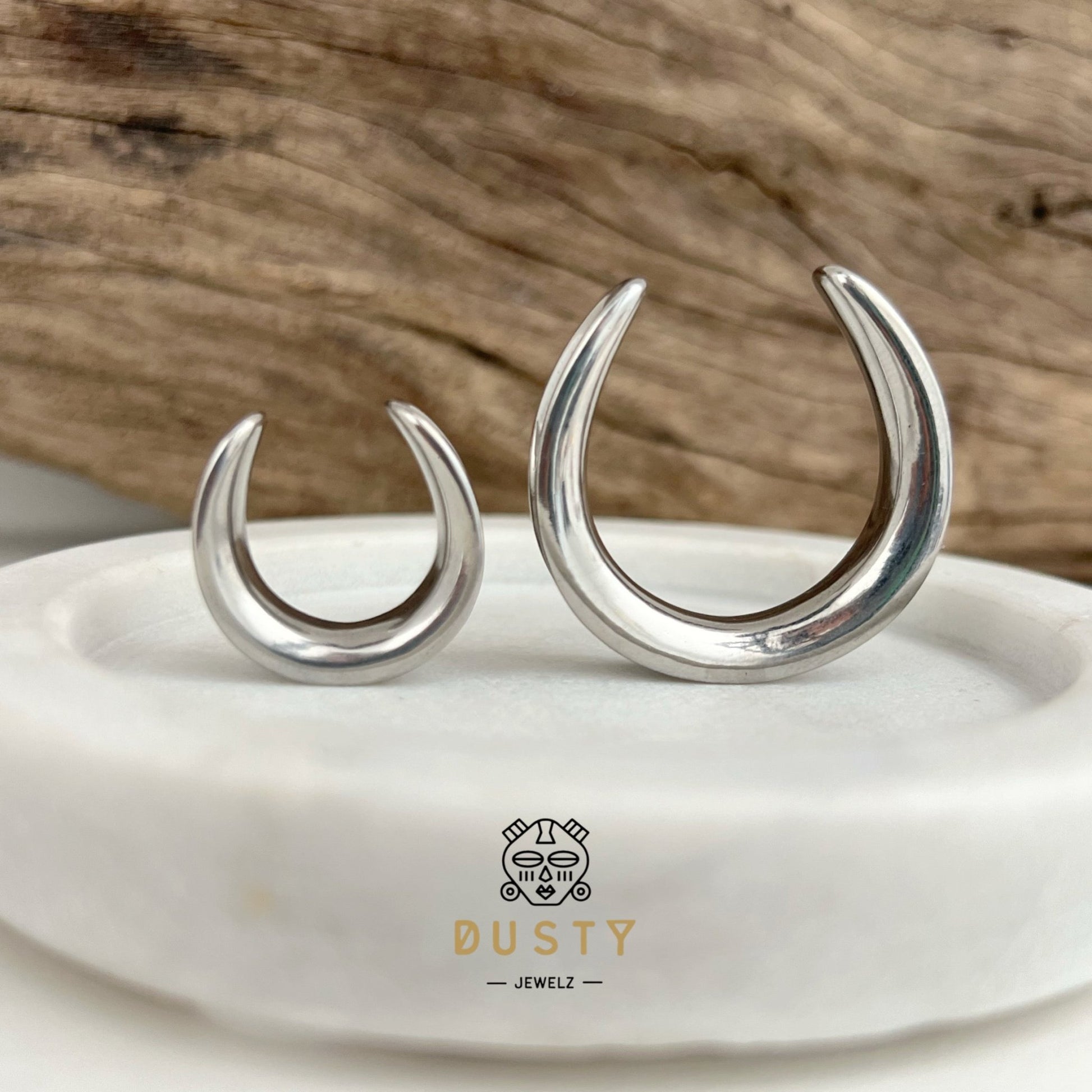 Crescent Moon Saddle Spreader | Plattform Lobe Hangers - DustyJewelz