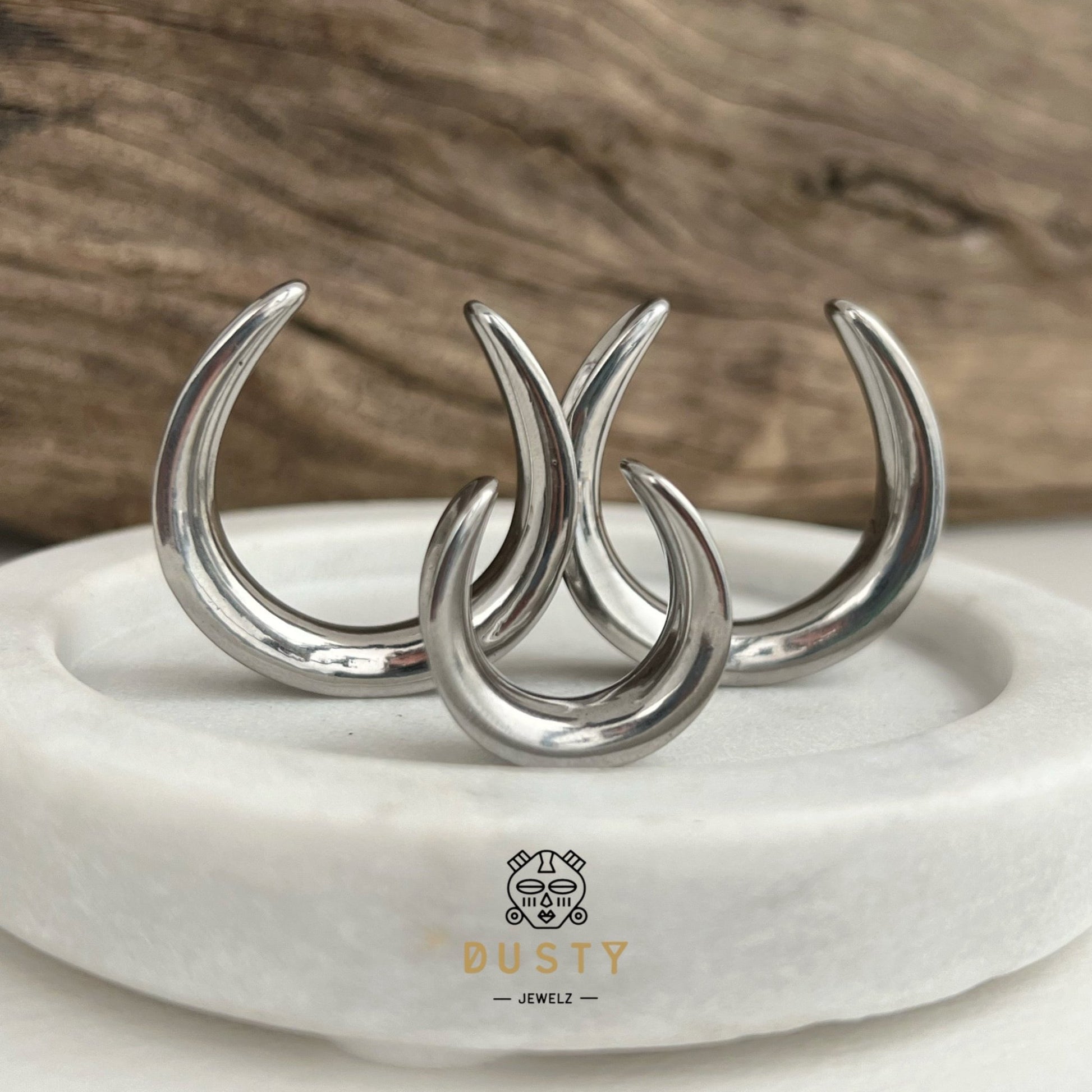 Crescent Moon Saddle Spreader | Plattform Lobe Hangers - DustyJewelz