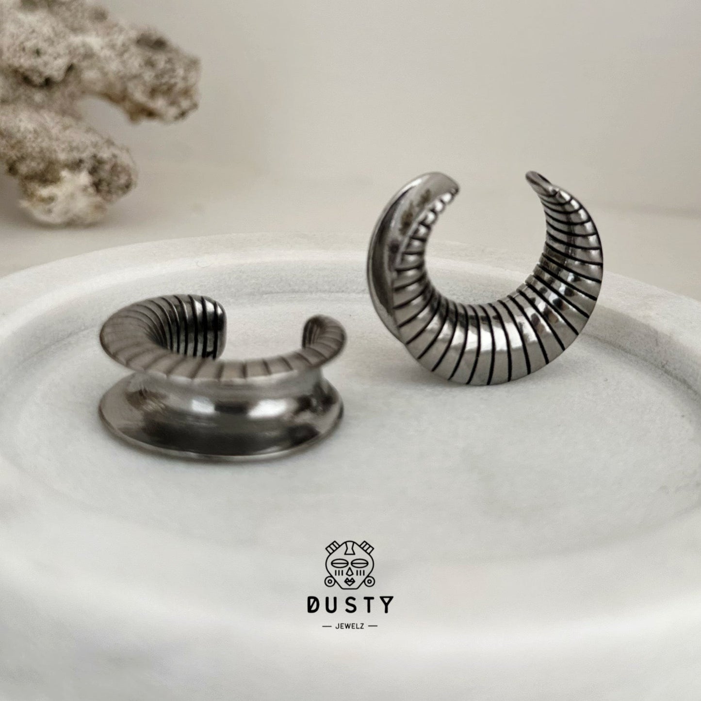 Crescent Saddle Spreader - DustyJewelz