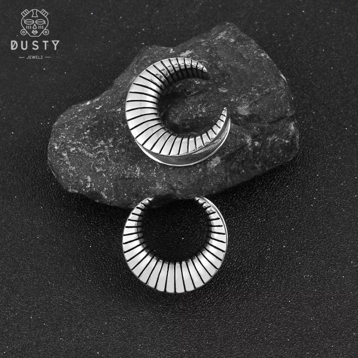 Crescent Saddle Spreader - DustyJewelz