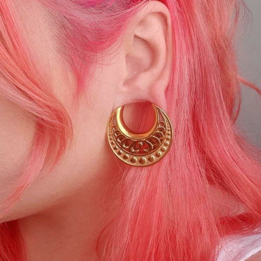 Crescent Shield Saddle Hangers - DustyJewelz