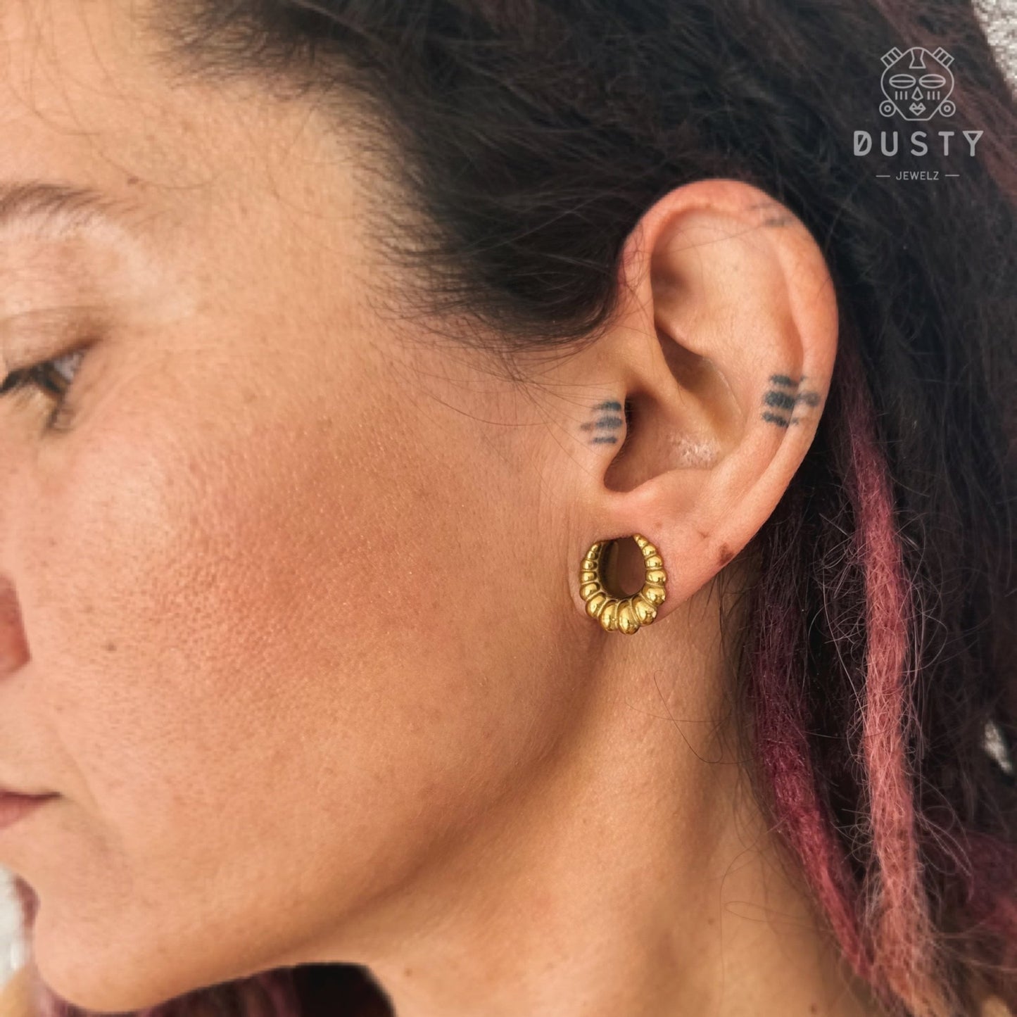 Croissant Saddle Plugs | Spreaders - DustyJewelz