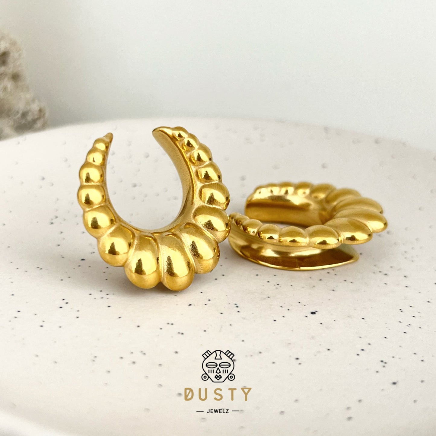 Croissant Saddle Plugs | Spreaders - DustyJewelz