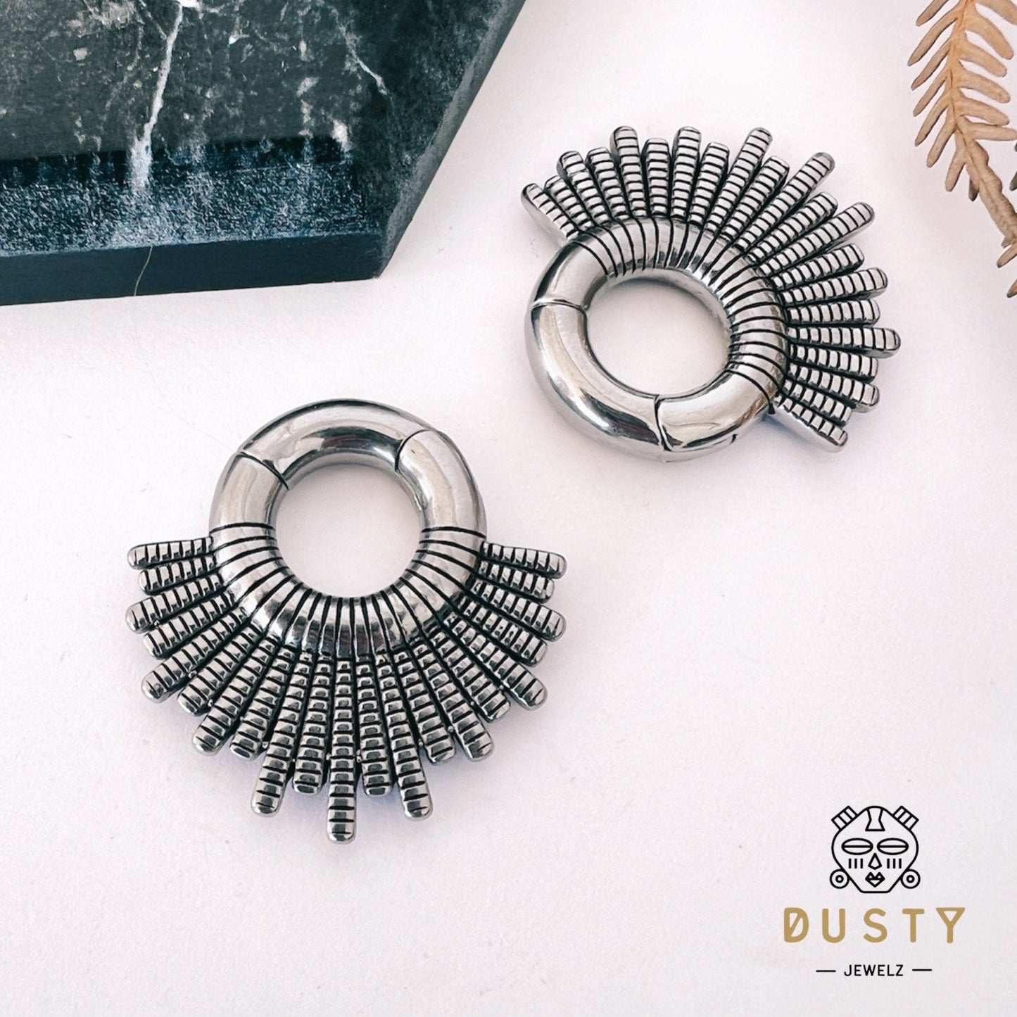 Fan Circle Ear Weights | Magnetic Hoops