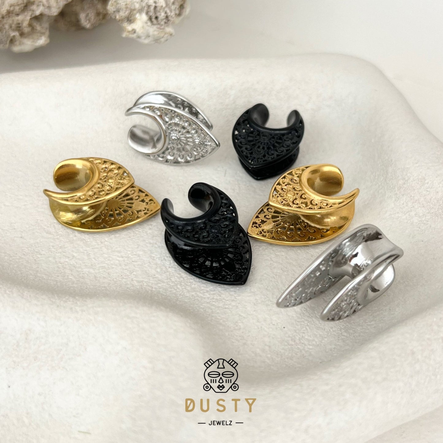 Filigree Teardrop Saddle Plugs | Lobe Spreaders