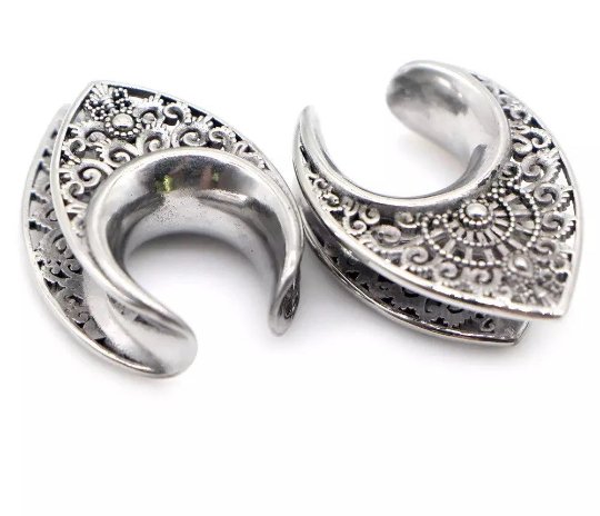 Filigree Teardrop Saddle Plugs | Lobe Spreaders