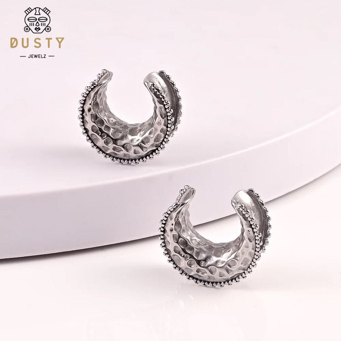 Hammered Saddle Spreader Plugs - DustyJewelz
