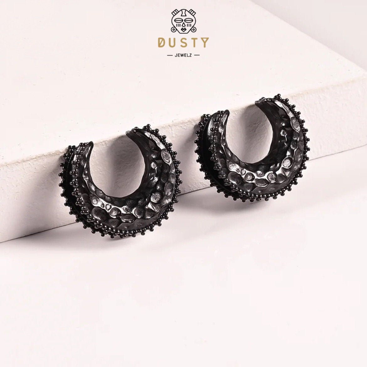 Hammered Saddle Spreader Plugs - DustyJewelz