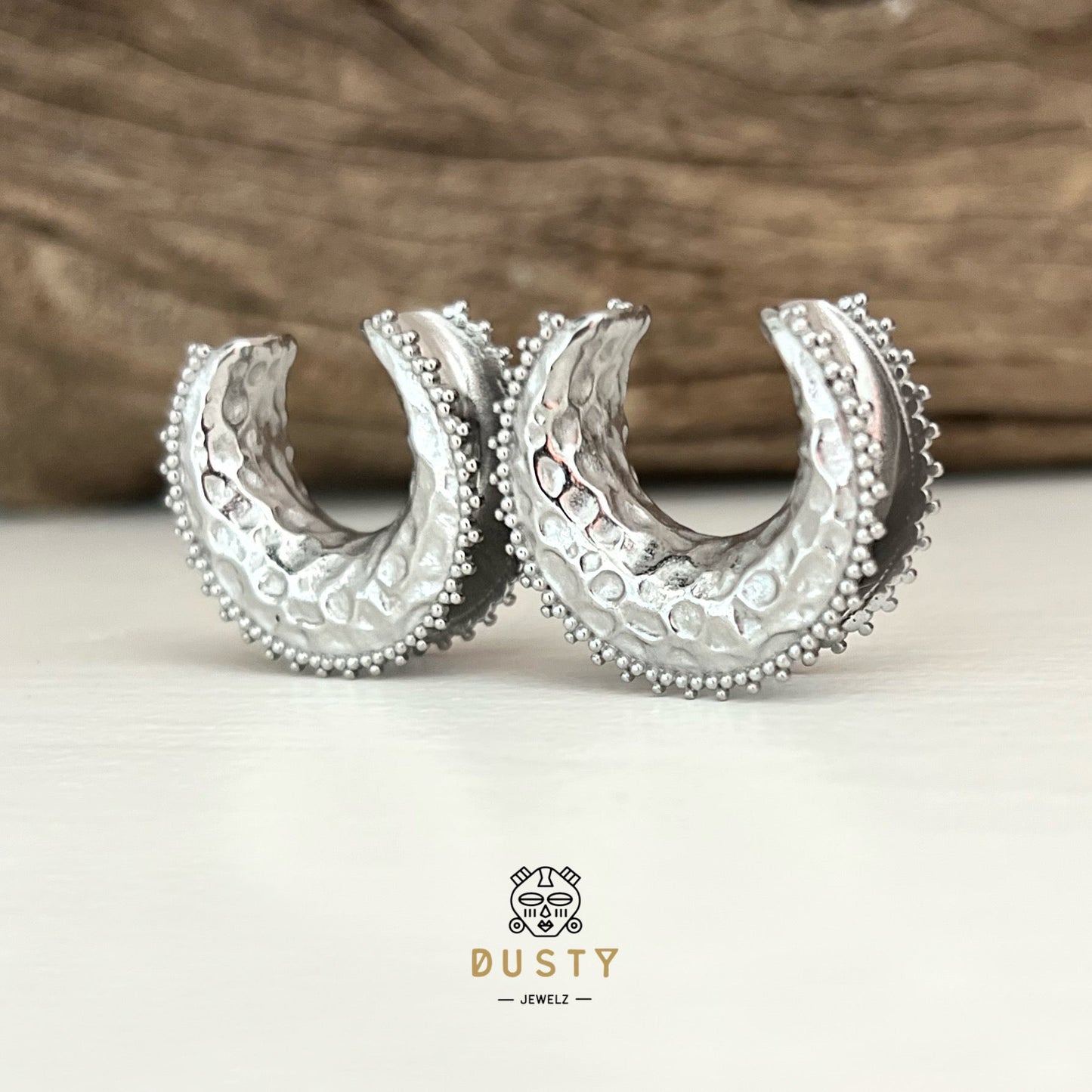 Hammered Saddle Spreader Plugs - DustyJewelz