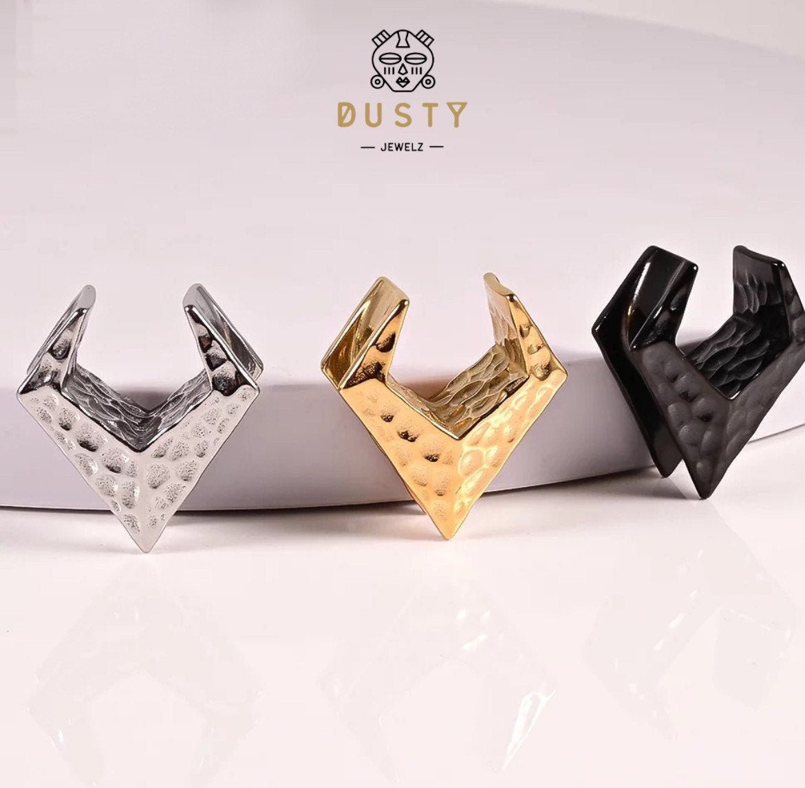 Hammered Triangle Saddle Spreader Plugs - DustyJewelz