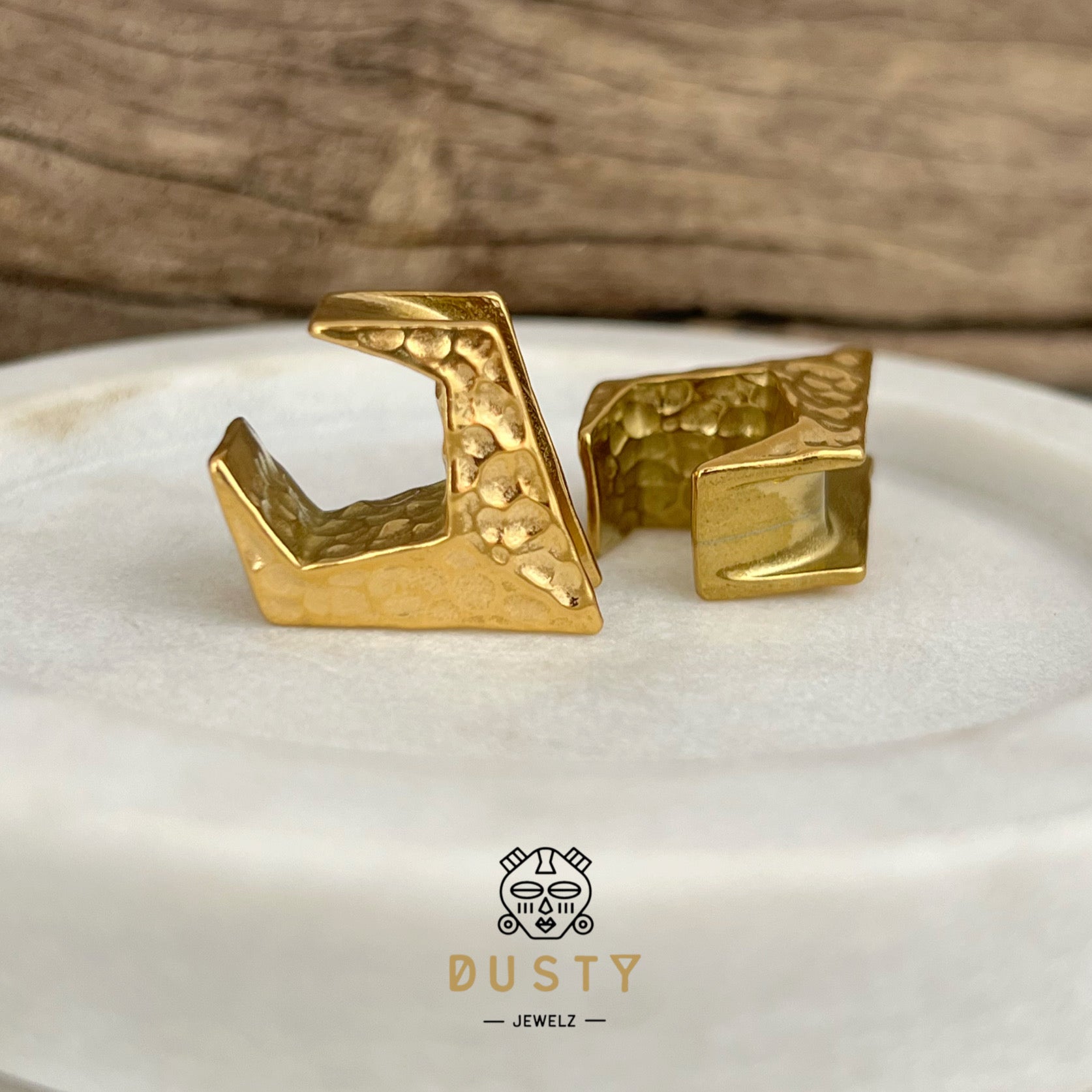 Hammered Triangle Saddle Spreader Plugs - DustyJewelz