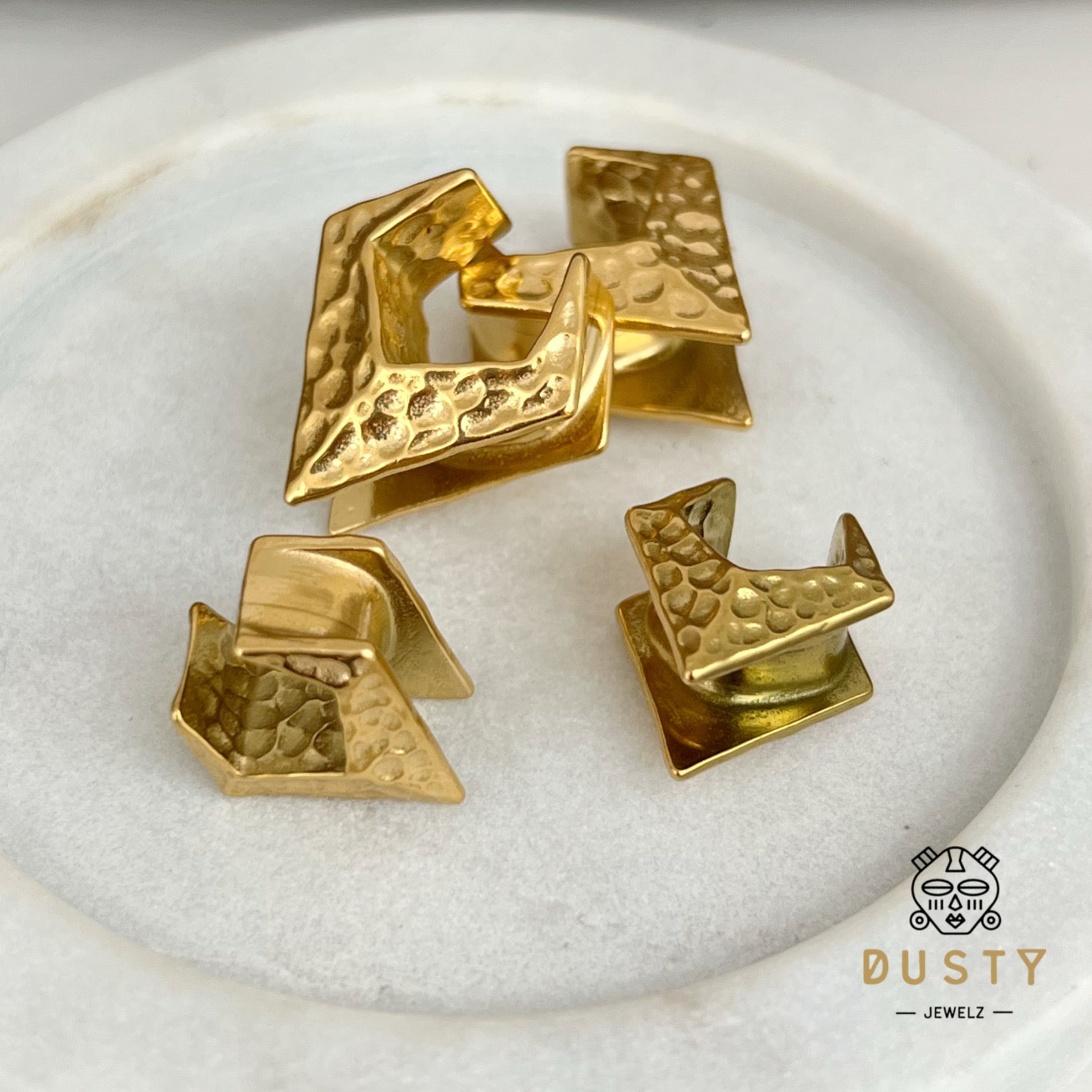 Hammered Triangle Saddle Spreader Plugs - DustyJewelz