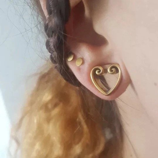 Heart Ear Saddle Spreader Plugs - DustyJewelz