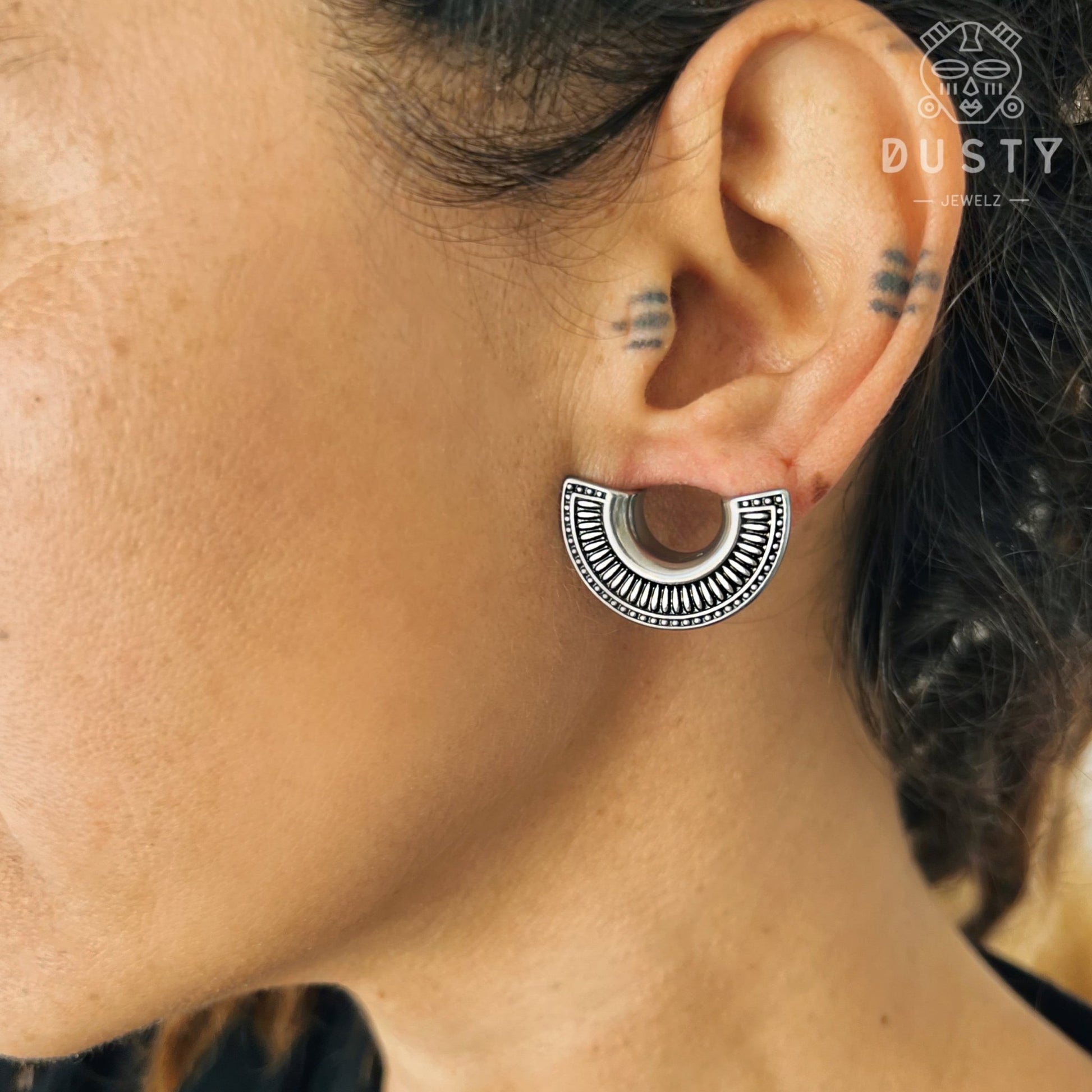 Lobe Shield Saddle Hangers | Carved Steel Tunnels - DustyJewelz