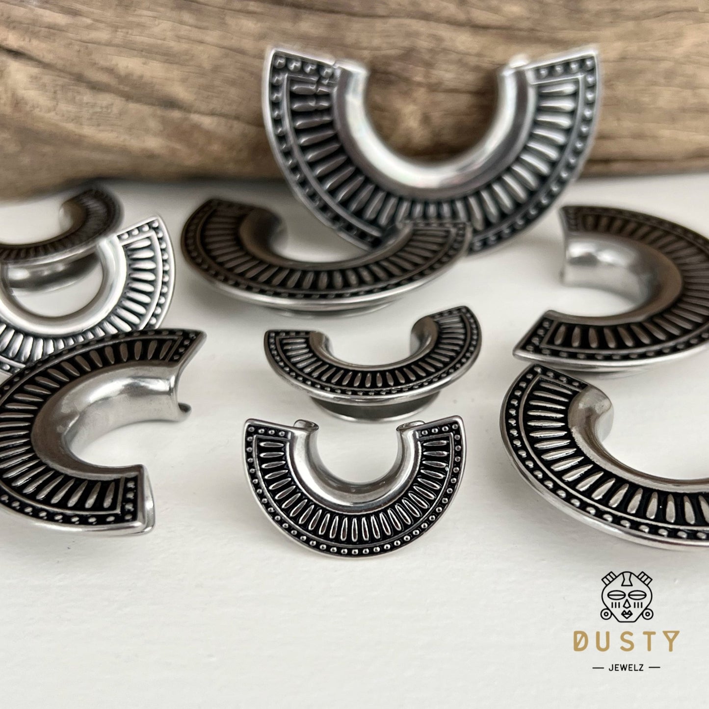 Lobe Shield Saddle Hangers | Carved Steel Tunnels - DustyJewelz