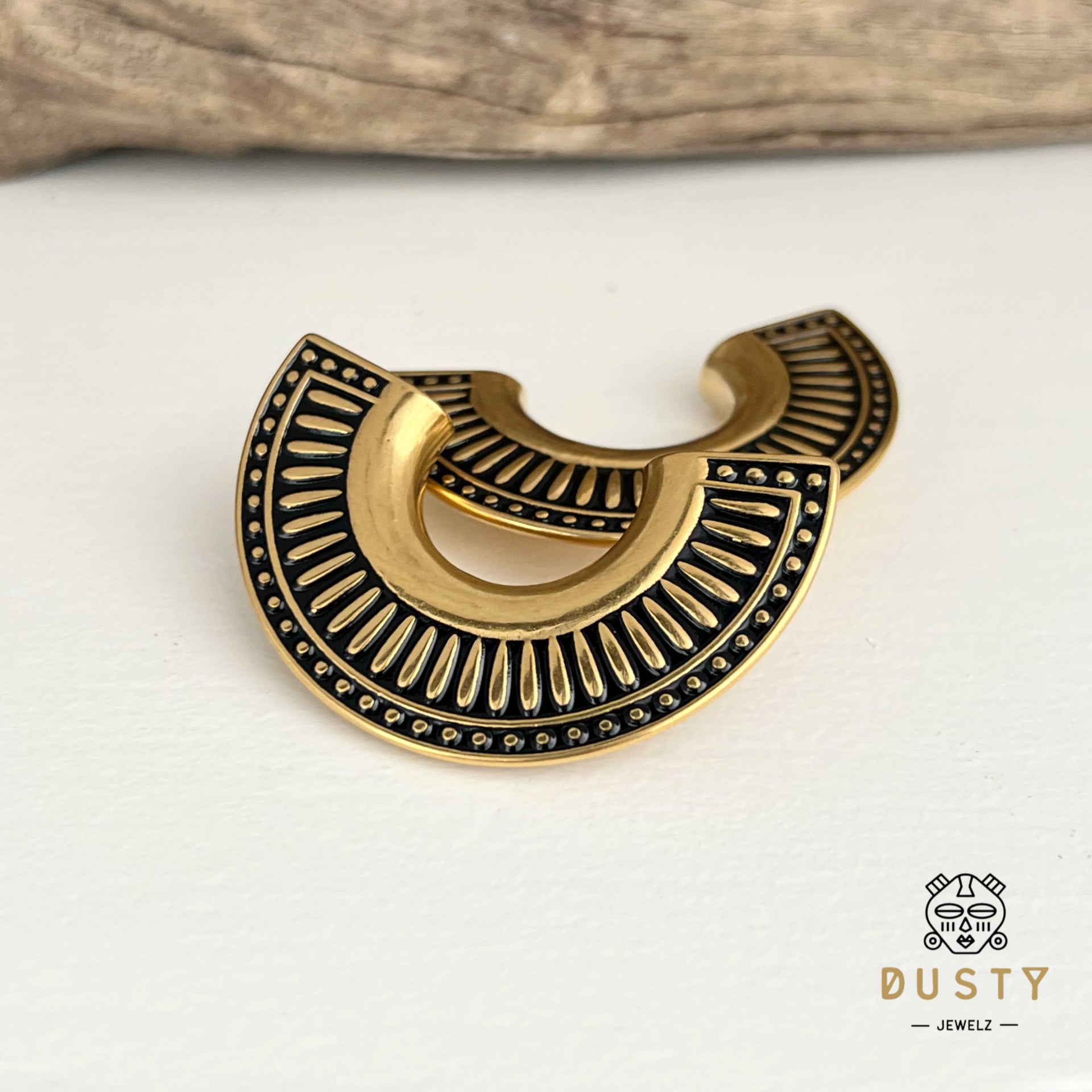 Lobe Shield Saddle Hangers | Carved Steel Tunnels - DustyJewelz