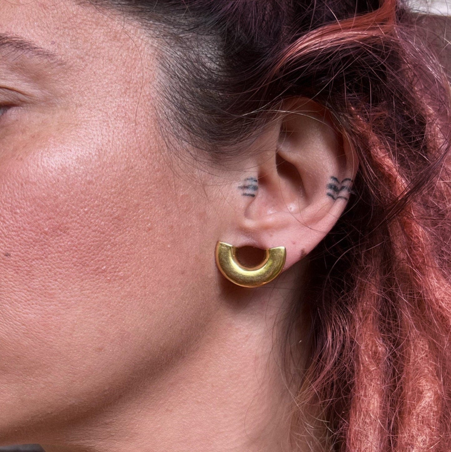 Lobe Shield Wrap Ear Saddle Spreaders | Steel Hangers - DustyJewelz