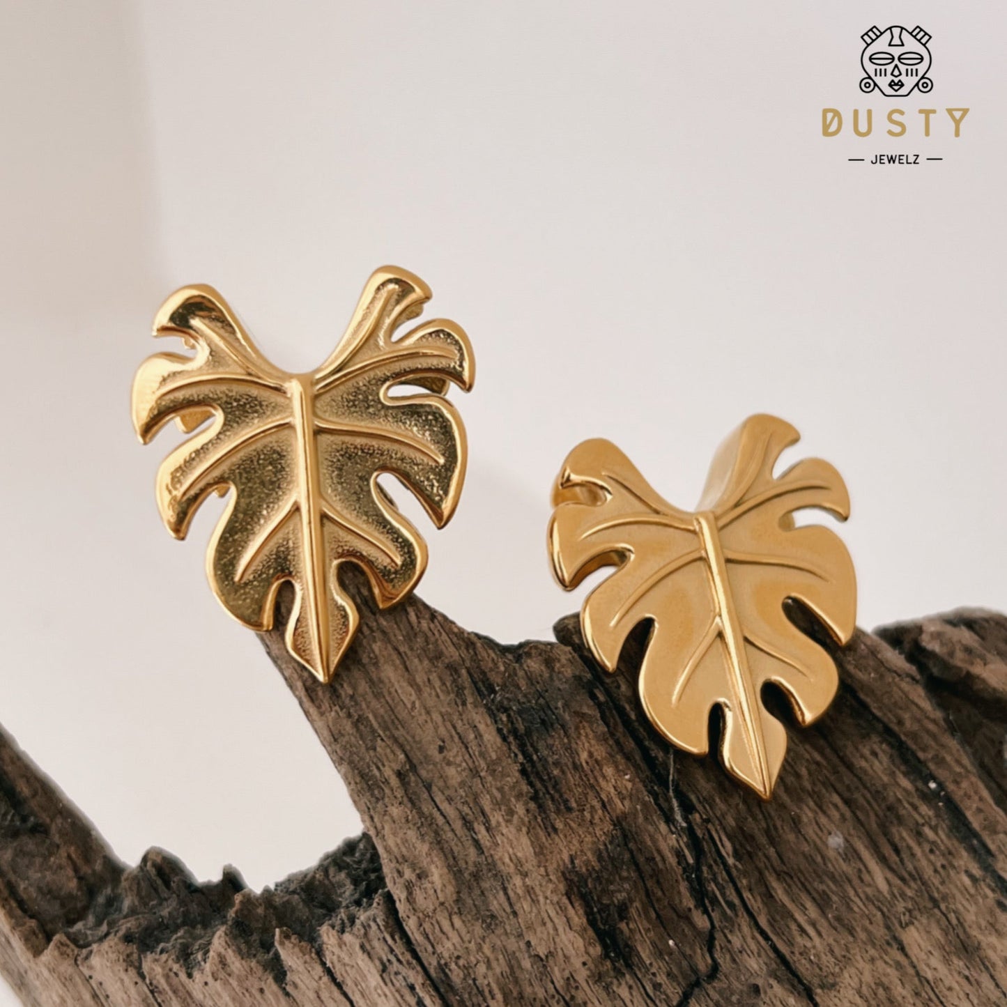 Monstera Leaf Saddle Ear Spreaders | Steel Plugs