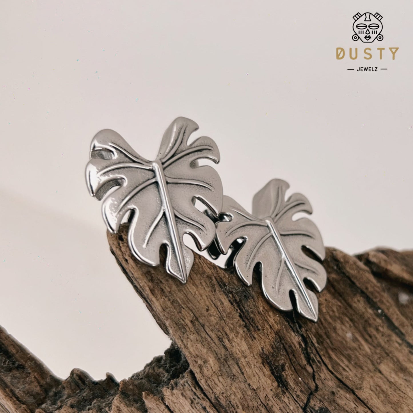 Monstera Leaf Saddle Ear Spreaders | Steel Plugs