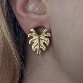 Monstera Leaf Saddle Ear Spreaders | Steel Plugs