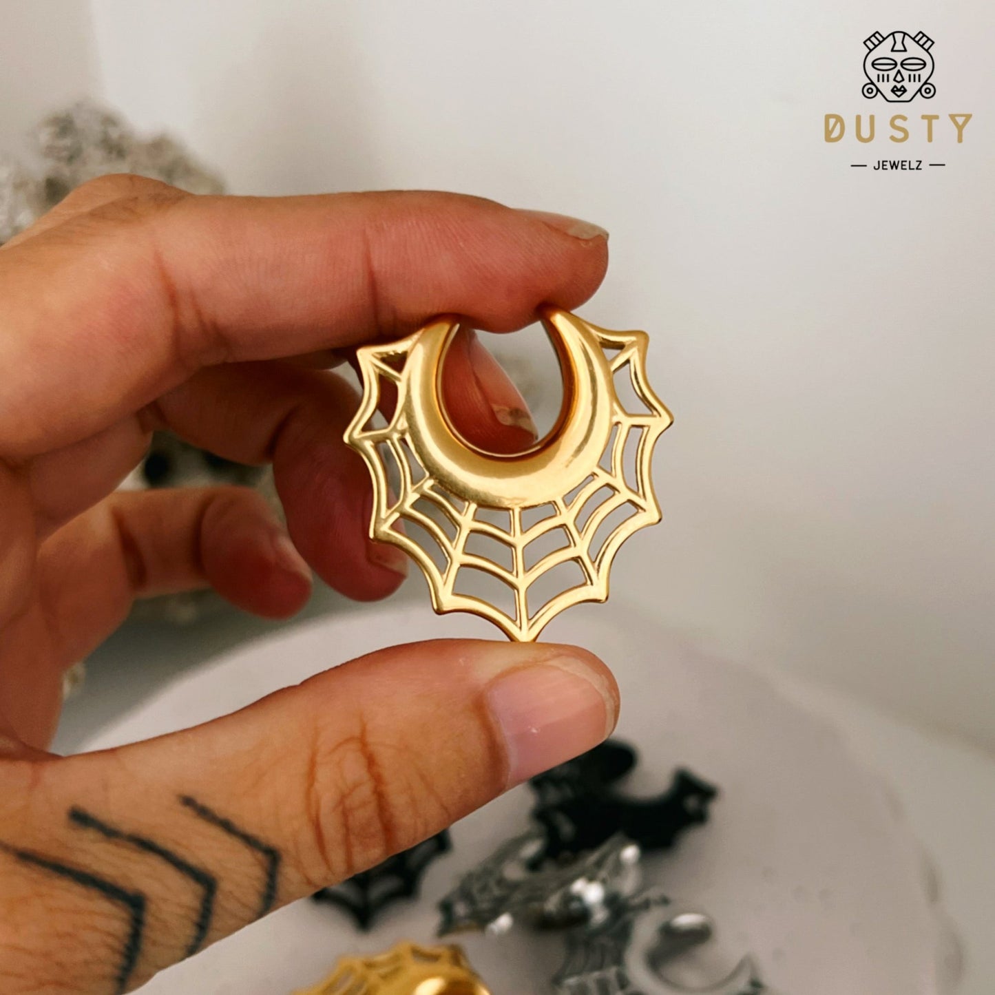 Spider Web Saddle Plugs | Steel Spreader Hangers - DustyJewelz