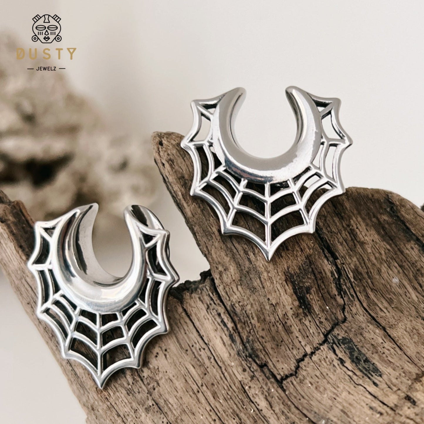 Spider Web Saddle Plugs | Steel Spreader Hangers - DustyJewelz