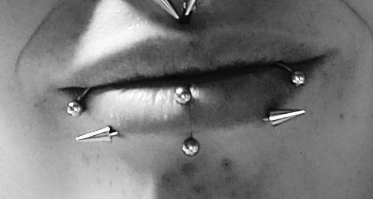 Spike Lippy Loop Labret Ring Horseshoe | Snake Bite Piercing | Lip Hugger - DustyJewelz