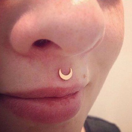 Sun Moon Stars Labret Stud | Internally Threaded | Cartilage Earring 16g | Tragus Bar | Helix | Monroe | Philtrum | Medusa - DustyJewelz