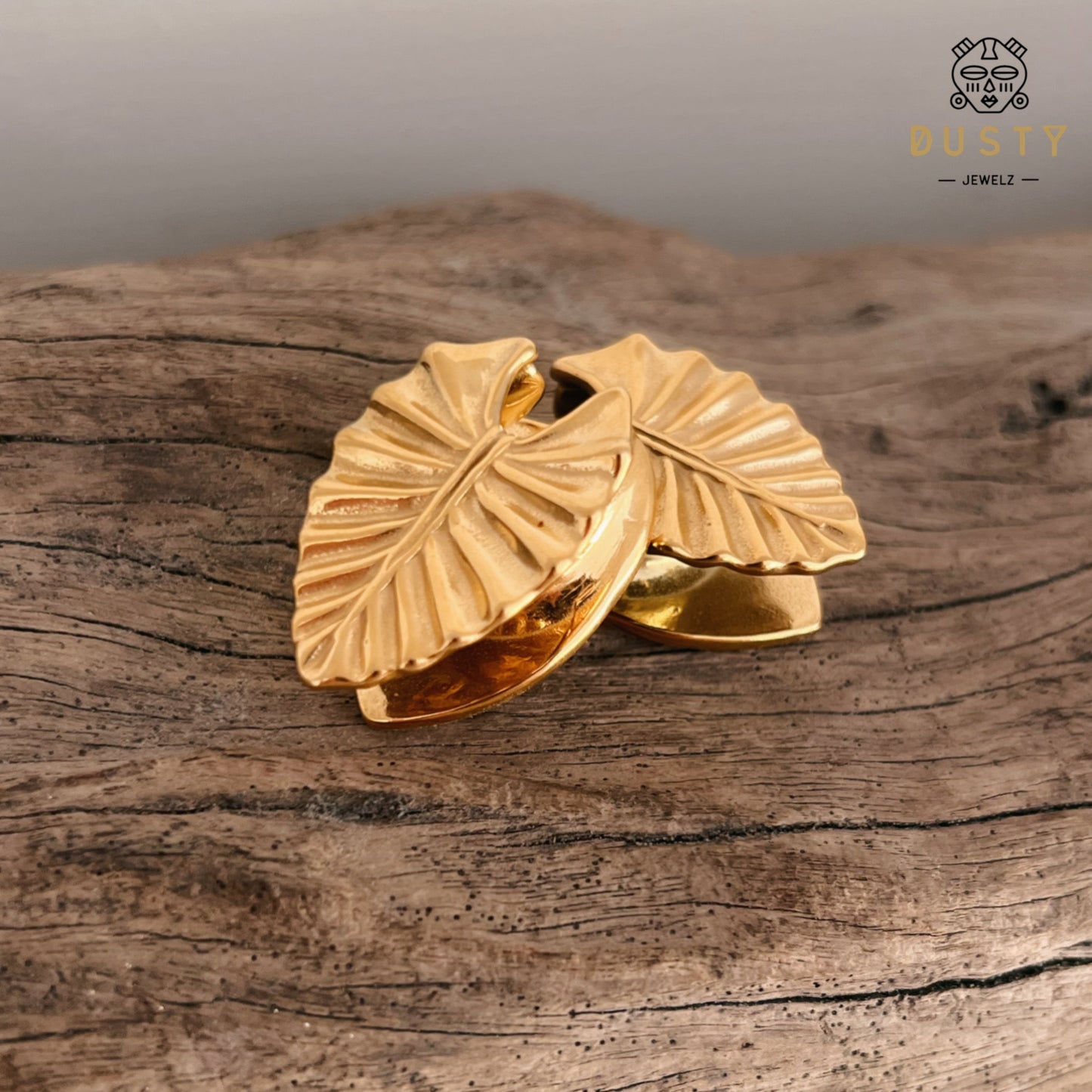 Teardrop Leaf Saddle Plugs | Steel Spreaders - DustyJewelz