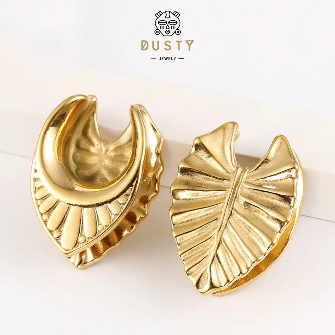 Teardrop Leaf Saddle Plugs | Steel Spreaders - DustyJewelz