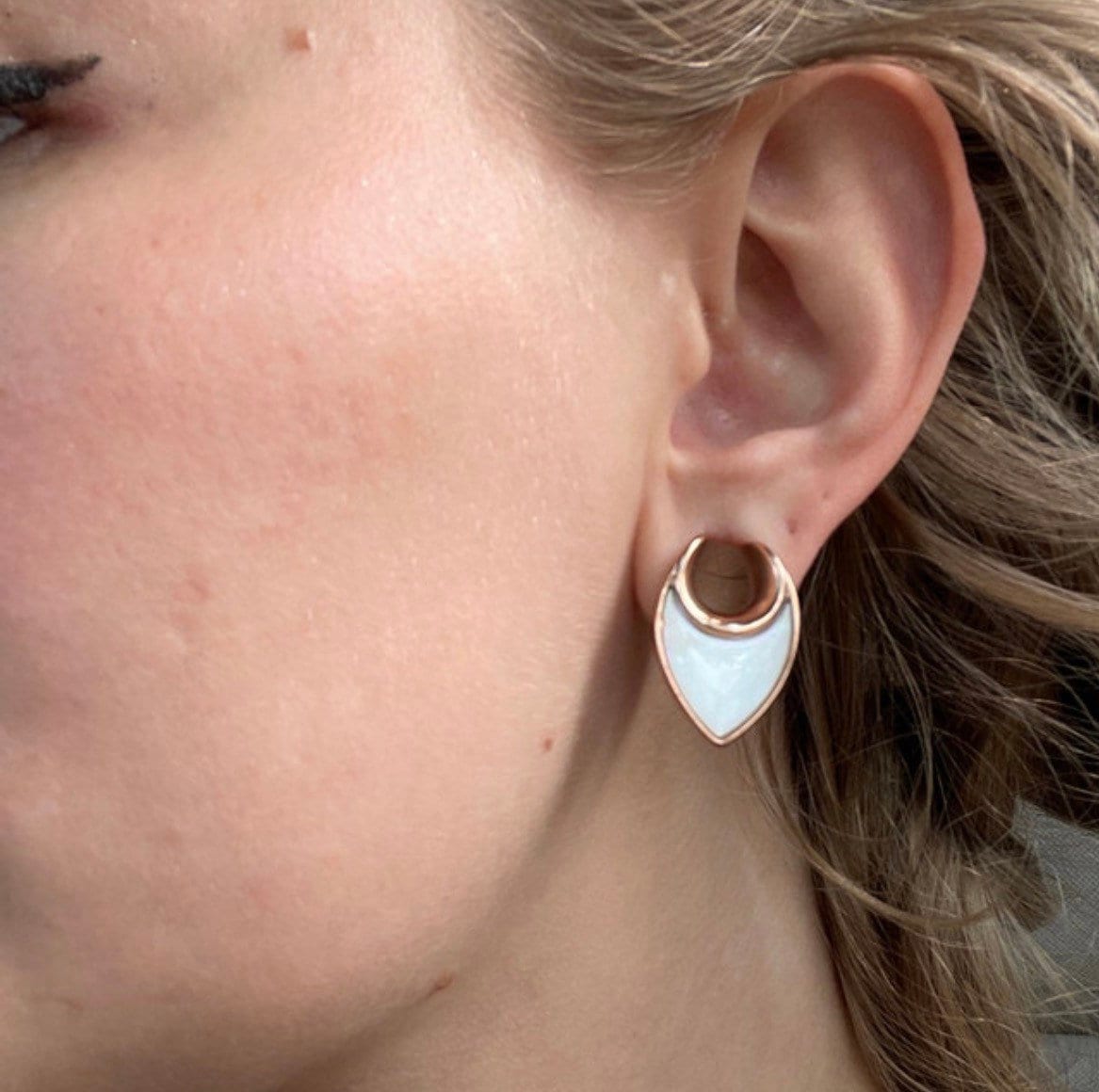 Teardrop Shell Inlay Saddle Plugs | Lobe Spreaders - DustyJewelz