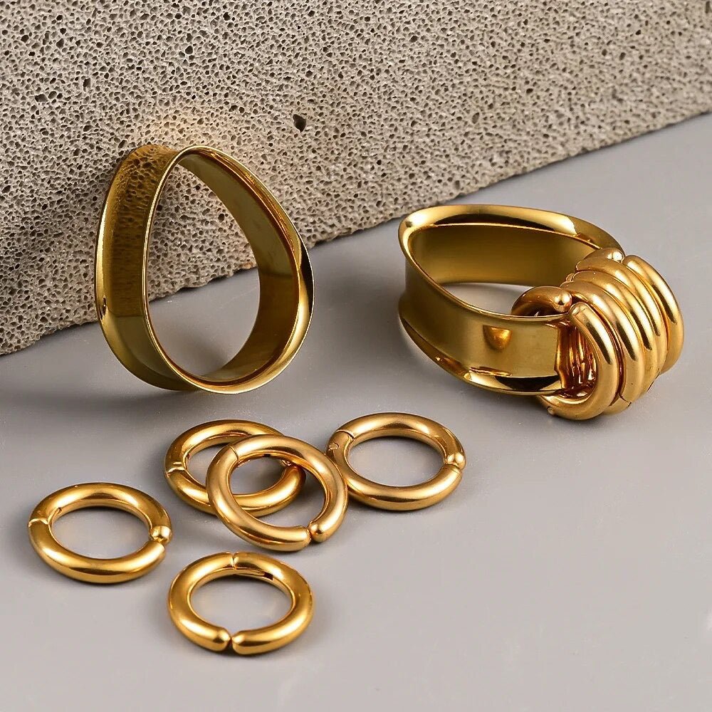Teardrop Tunnels And Ring Stack Set | Steel Eyelets With Dangle Rings - DustyJewelz