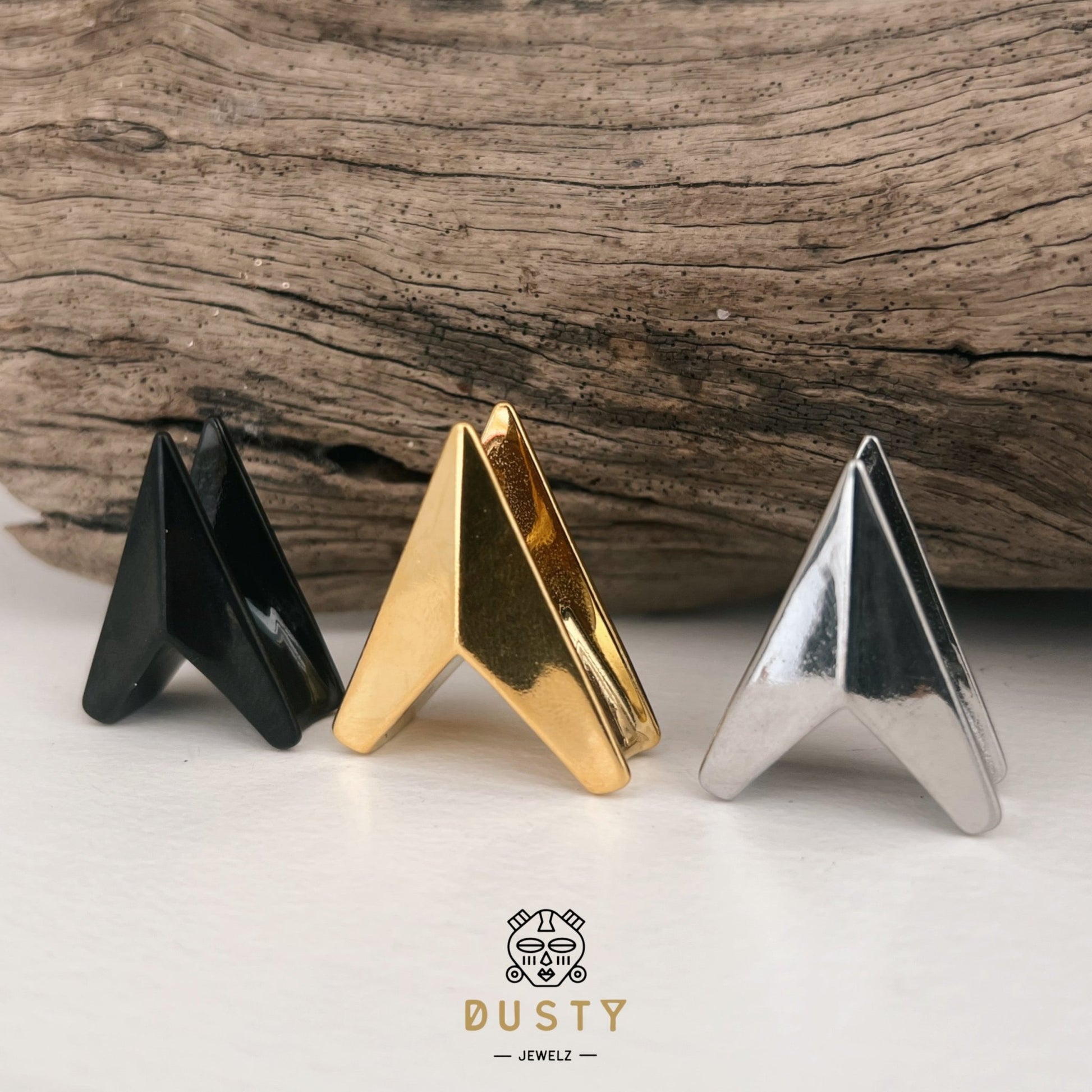Triangle Saddle Plugs | Arrow Head Spreaders - DustyJewelz