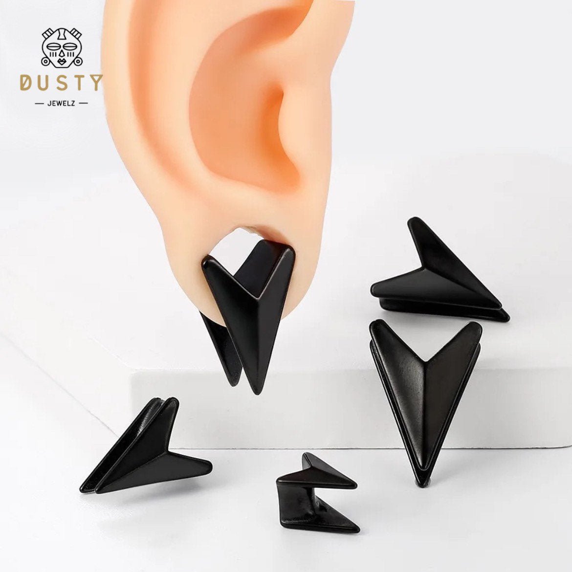 Triangle Saddle Plugs | Arrow Head Spreaders - DustyJewelz